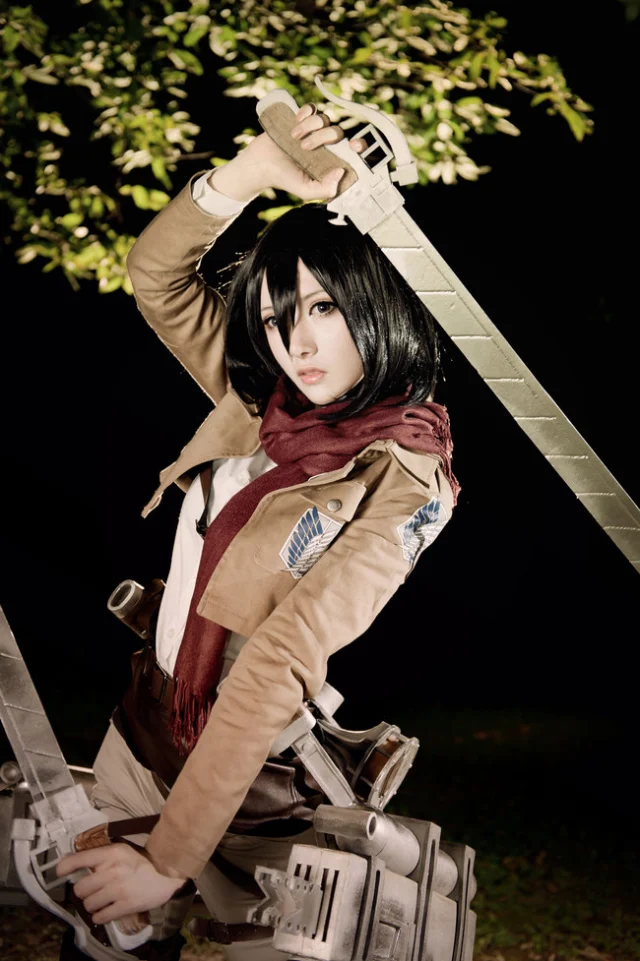 Mikasa Ackerman Cosplay Scarf - Image 3
